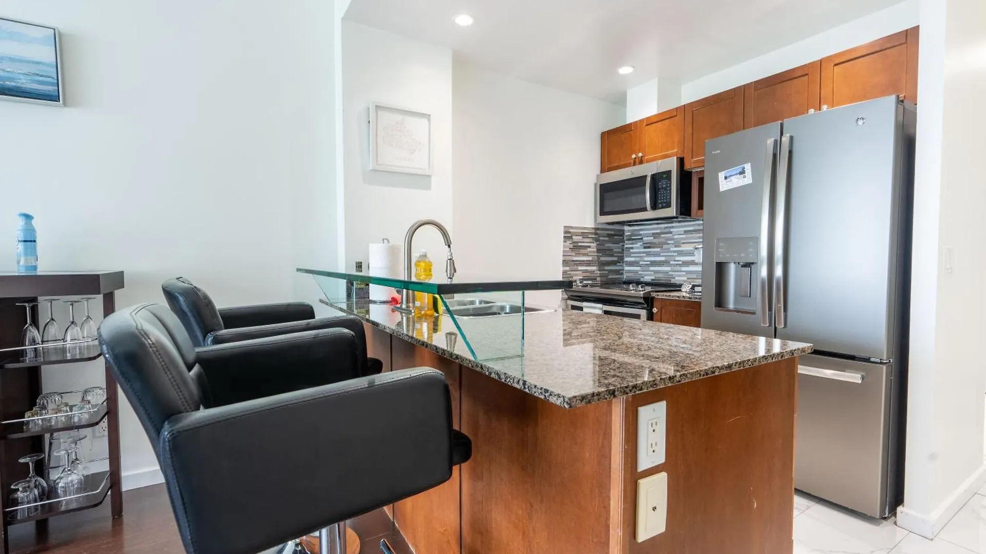 Apartment Harbour Front Luxury Condo 2 Bed 2 Bath Toronto